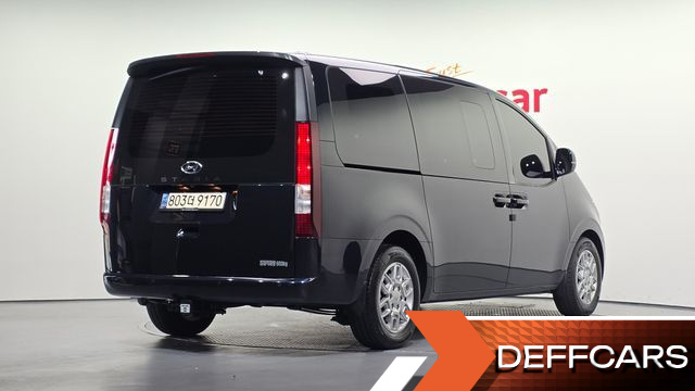 Hyundai STARIA Cargo 5-Seater Modern купить на сайте DeffCars
