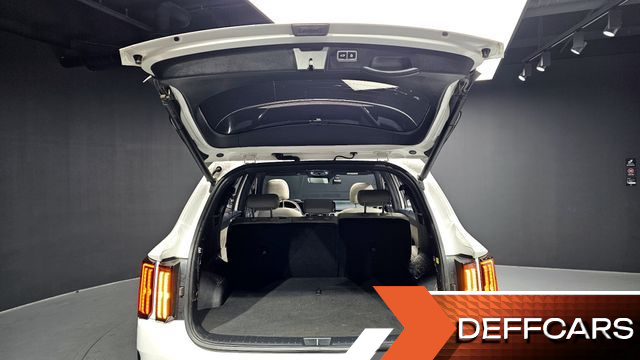 Kia SORENTO HEV 1.6 4WD Signature купить на сайте DeffCars