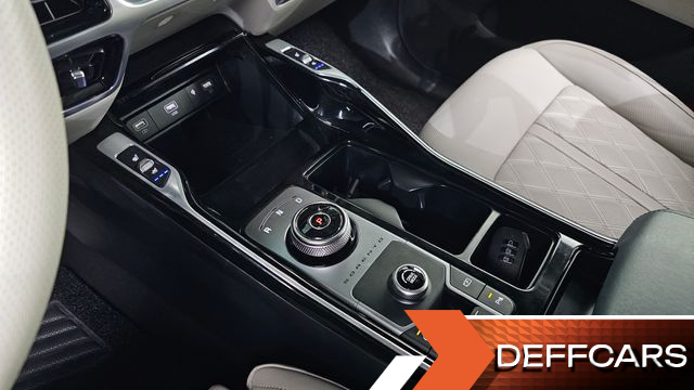 Kia SORENTO HEV 1.6 2WD Signature купить на сайте DeffCars
