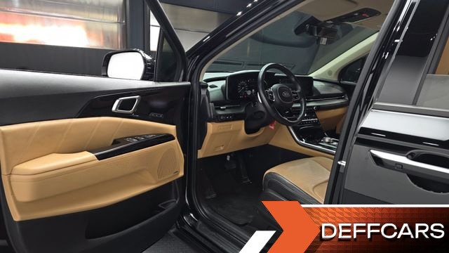 Kia CARNIVAL 9-Seater Signature купить на сайте DeffCars