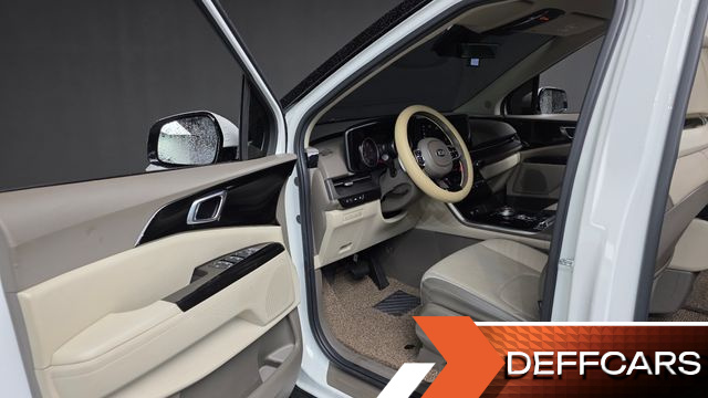 Kia CARNIVAL 9-Seater Noblesse купить на сайте DeffCars