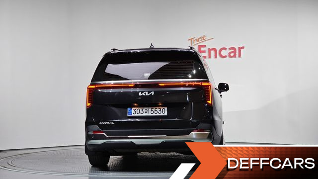 Kia CARNIVAL 7-Seater Signature купить на сайте DeffCars