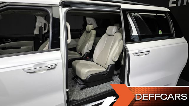 Kia CARNIVAL 9-Seater Noblesse купить на сайте DeffCars