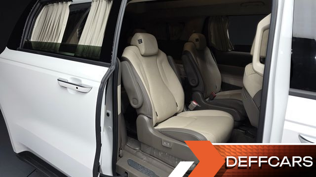 Kia CARNIVAL Gasoline 9-Seater Hi-Limousine Signature купить на сайте DeffCars