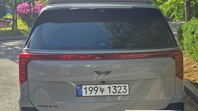 Kia CARNIVAL Gasoline 9-Seater Hi Limousine (7-seater Limousine(Special vehicle) купить на сайте DeffCars