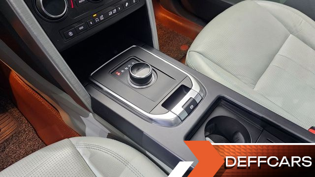 Land Rover DISCOVERY SPORT 2.0 TD4 SE (150PS) купить на сайте DeffCars