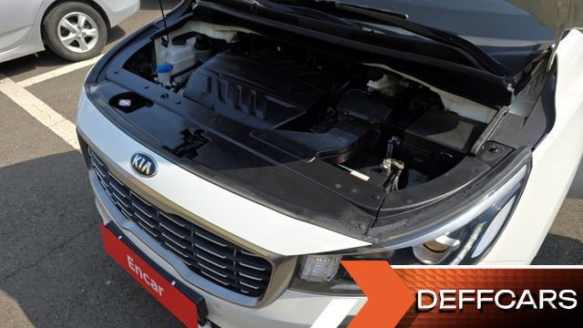 Kia CARNIVAL 9-Seater Prstige купить на сайте DeffCars