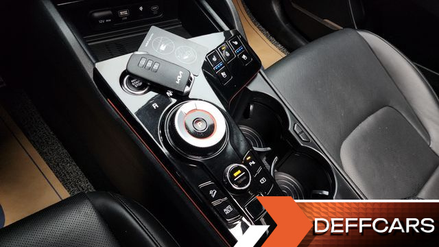 Kia SPORTAGE Signature Gravity 4WD купить на сайте DeffCars