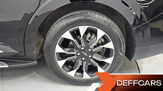 Kia CARNIVAL 9-Seater Noblesse купить на сайте DeffCars