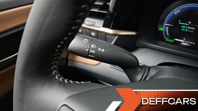 Toyota CROWN 2.5 4WD Hybrid купить на сайте DeffCars
