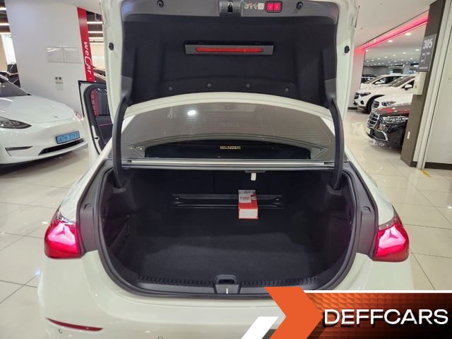 Mercedes E-CLASS E220d 4MATIC Exclusive купить на сайте DeffCars