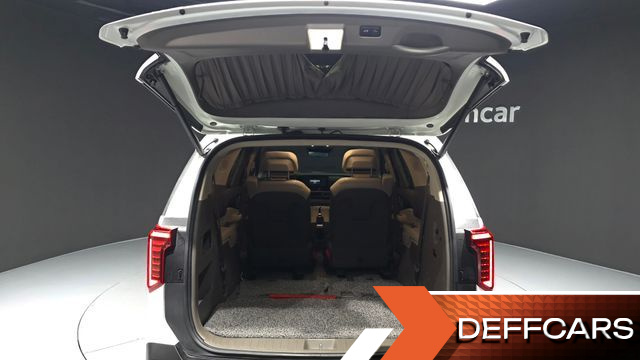 Kia CARNIVAL Gasoline 7-Seater Hi Limousine Signature купить на сайте DeffCars