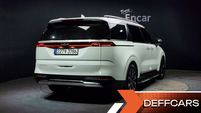 Kia CARNIVAL 9-Seater Signature купить на сайте DeffCars