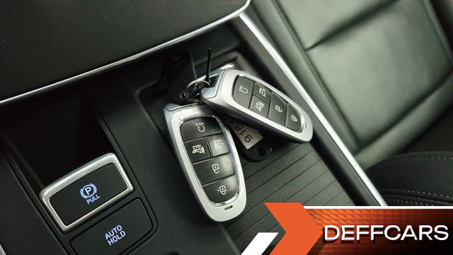Hyundai GRANDEUR 3.3 Le Blanc купить на сайте DeffCars