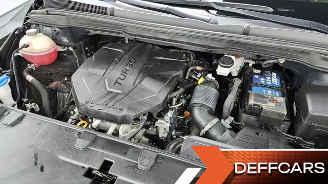 Kia CARNIVAL 9-Seater Signature купить на сайте DeffCars