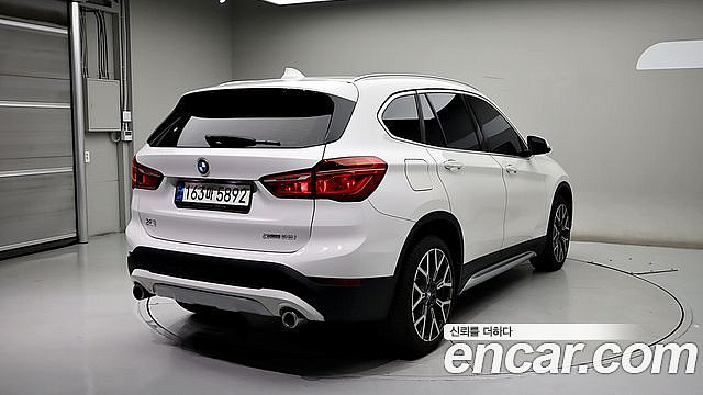 BMW X1 xDrive 20i xLine купить на сайте DeffCars
