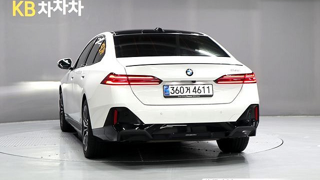 BMW 5-SERIES 520i Special Edition купить на сайте DeffCars