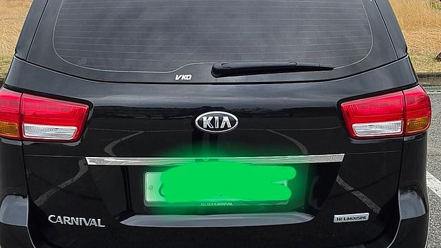 Kia CARNIVAL 9-seater Hi-Limousine Prestige High roof купить на сайте DeffCars