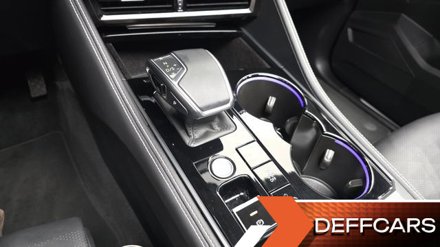 Volkswagen TOUAREG 3.0 TDI Prestige купить на сайте DeffCars