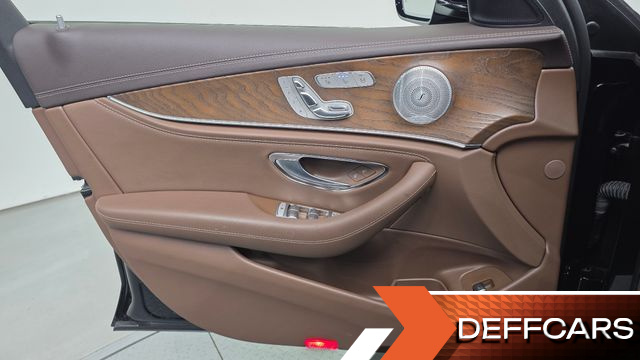 Mercedes E-CLASS E300 4MATIC Exclusive купить на сайте DeffCars