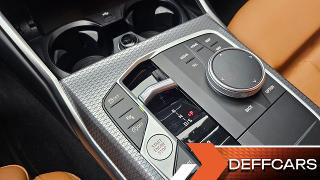 BMW 3-SERIES 320i M Sport купить на сайте DeffCars