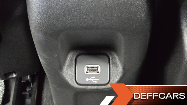 Jeep RENEGADE 1.3 Longitude купить на сайте DeffCars