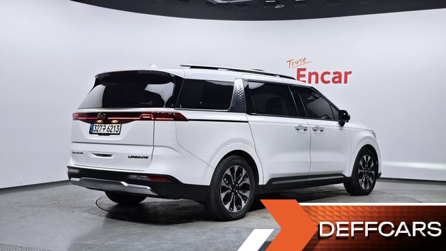 Kia CARNIVAL 7-Seater Signature купить на сайте DeffCars