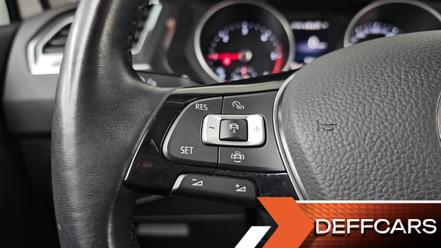 Volkswagen TIGUAN 2.0 TDI Premium купить на сайте DeffCars
