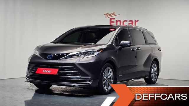 Toyota SIENNA 2.5 Hybrid 2WD купить на сайте DeffCars