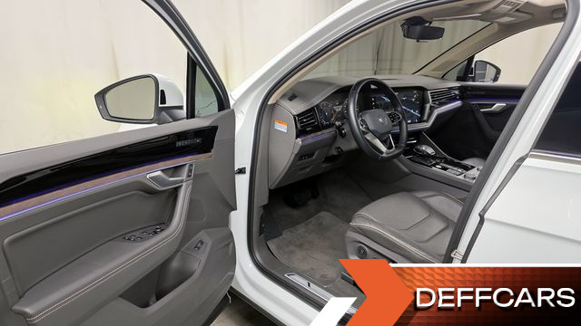 Volkswagen TOUAREG 3.0 TDI Prestige купить на сайте DeffCars