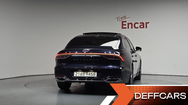 Hyundai GRANDEUR 2.5 Le Blanc купить на сайте DeffCars