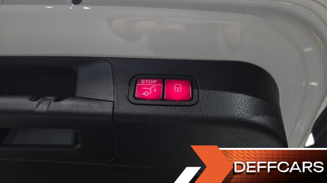 Mercedes GLB-CLASS GLB220 купить на сайте DeffCars
