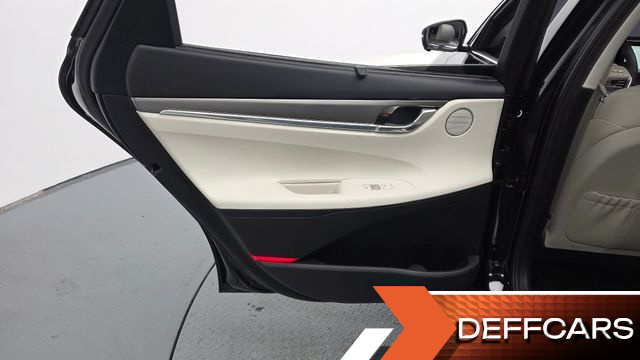 Hyundai GRANDEUR 2.5 Le Blanc купить на сайте DeffCars