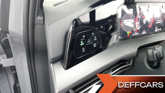 Volkswagen GOLF 2.0 GTI купить на сайте DeffCars