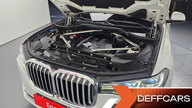BMW X7 xDrive 40i Design Pure Excellence 7-Seater купить на сайте DeffCars