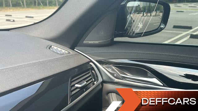 BMW 5-SERIES 530i xDrive M Sport Package купить на сайте DeffCars