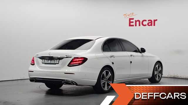 Mercedes E-CLASS E300 Avantgarde купить на сайте DeffCars