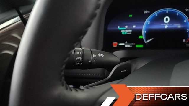 Toyota ALPHARD 2.5 HEV Executive AWD купить на сайте DeffCars