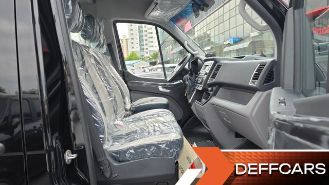 Hyundai SOLATI 16-seater Deluxe купить на сайте DeffCars