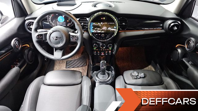 Mini COOPER 5Door Classic Third Generation купить на сайте DeffCars