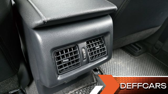 Toyota CAMRY 2.5 XLE Hybrid купить на сайте DeffCars