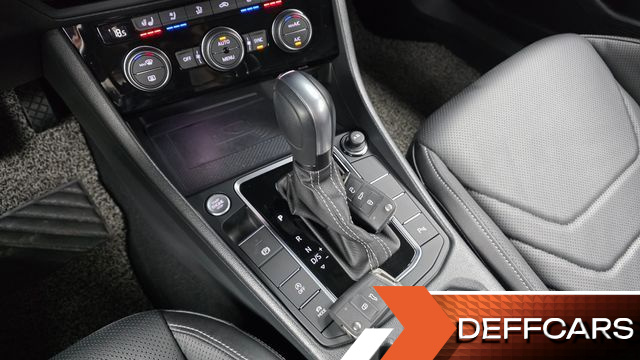 Volkswagen JETTA 1.4 TSI Prestige купить на сайте DeffCars