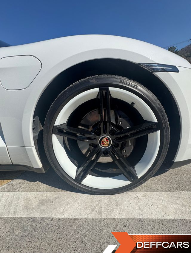 Porsche TAYCAN Base купить на сайте DeffCars