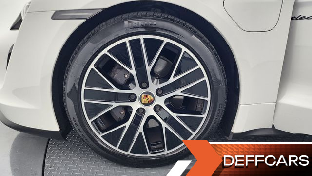 Porsche TAYCAN Base купить на сайте DeffCars