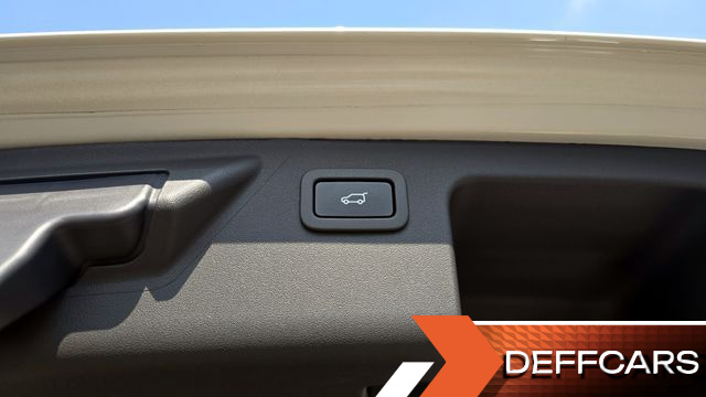 Land Rover DISCOVERY SPORT 2.0 TD4 HSE Luxury купить на сайте DeffCars