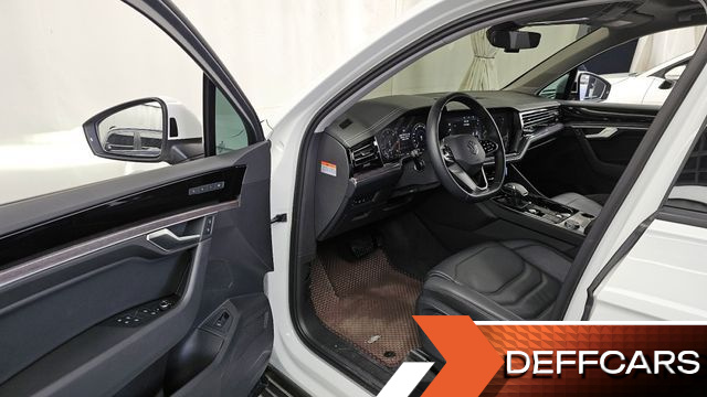Volkswagen TOUAREG 3.0 TDI Premium купить на сайте DeffCars