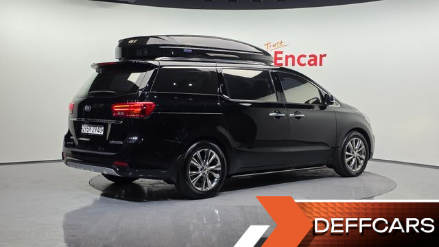 Kia CARNIVAL Gasoline 7-Seater Limousine President купить на сайте DeffCars