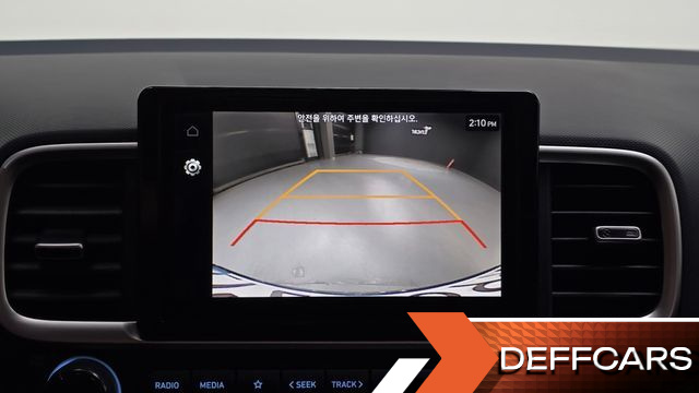 Hyundai VENUE 1.6 Flux купить на сайте DeffCars