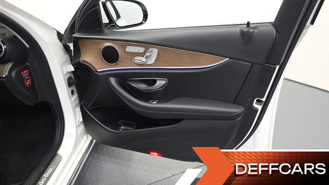 Mercedes E-CLASS E300 Exclusive купить на сайте DeffCars