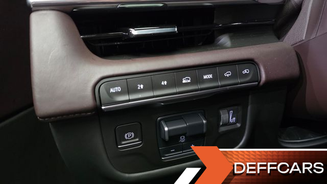 Cadillac ESCALADE 6.2 ESV ESV Sports Platinum купить на сайте DeffCars